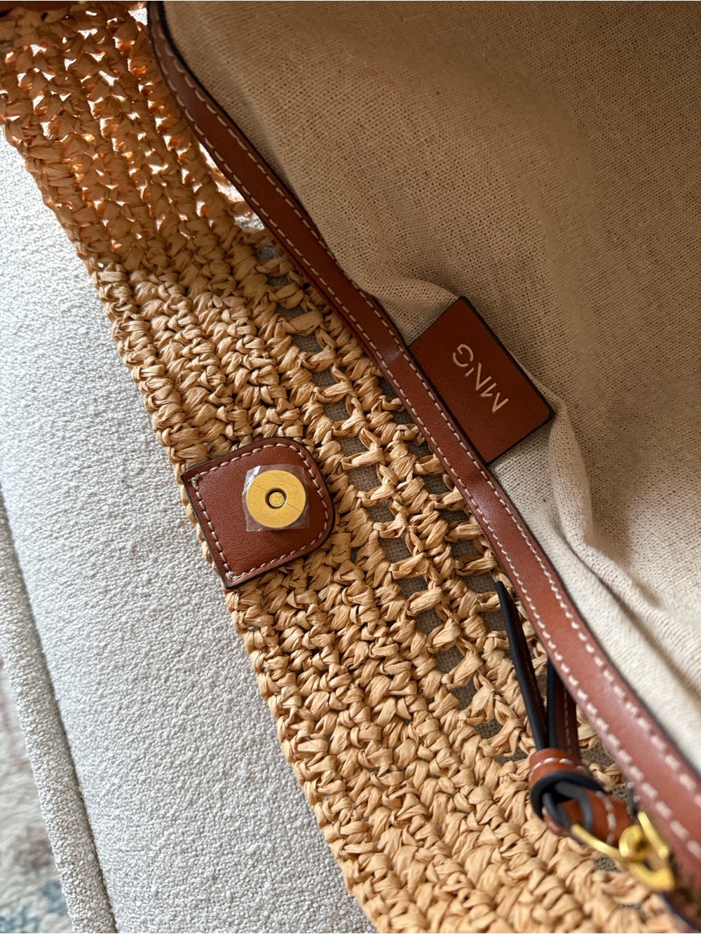 Handbag - Picture 6 of 7